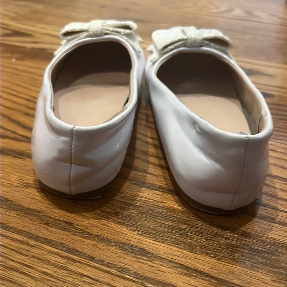 Chasing fireflies white glitter bow flats size 2 EUC